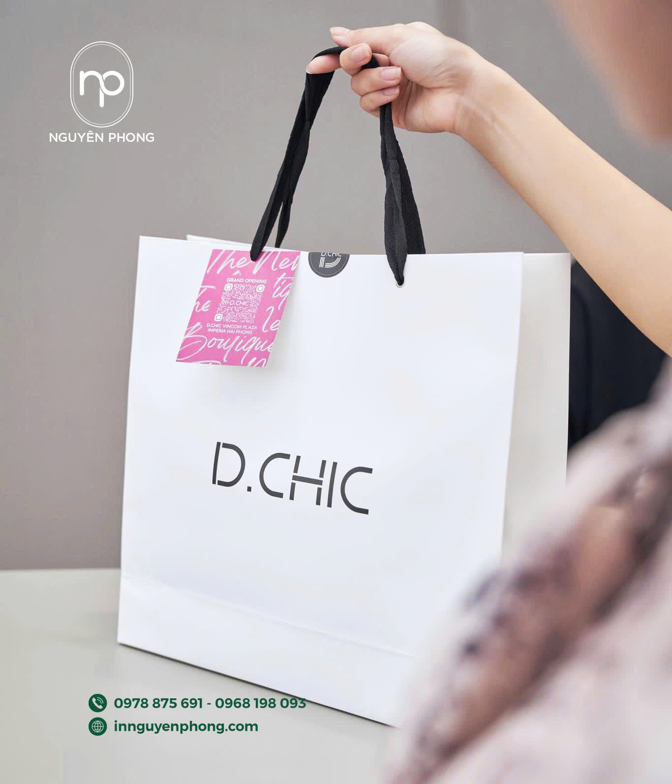 túi giấy couche đựng quần áo 